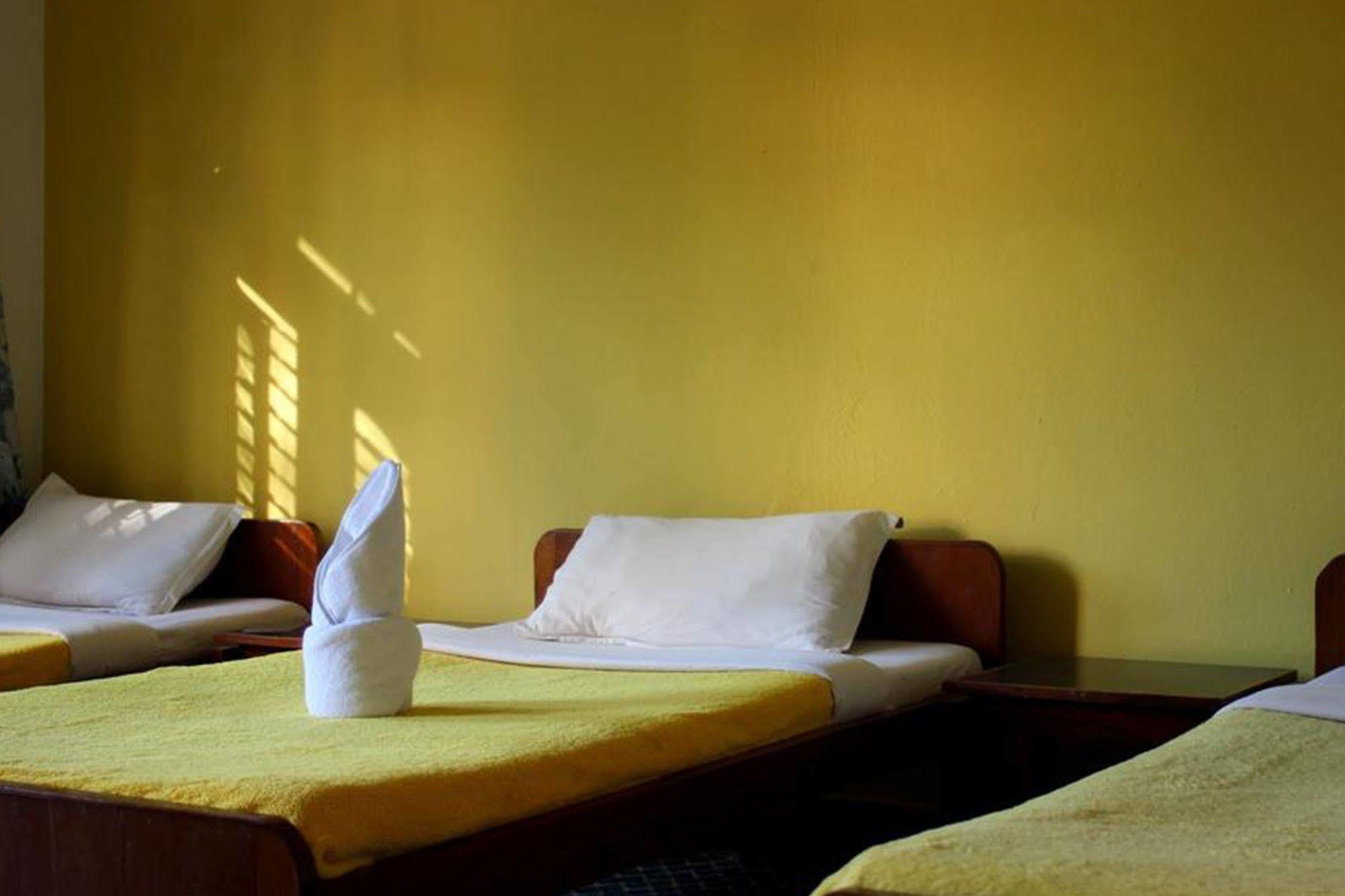 Hotel Angel Pokhara Luaran gambar